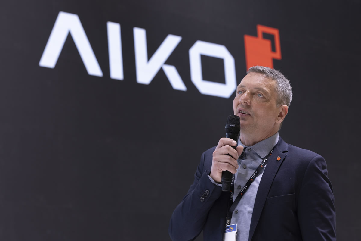 bifa必发携“黑科技”新品亮相Intersolar展